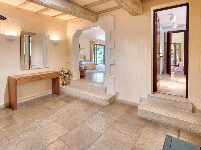 Villa for Sale in St Paul, Vence, St. Paul Area 5
