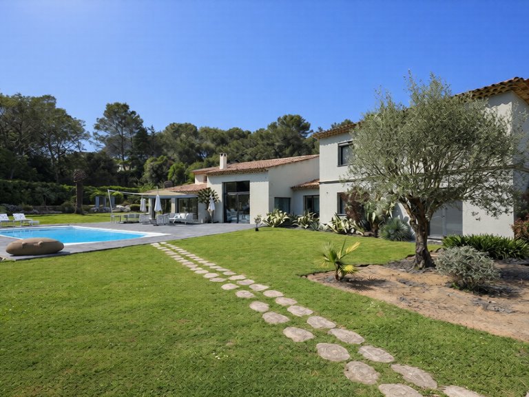 Villa for Sale in Mougins, Mougins, Valbonne, Grasse Area 2