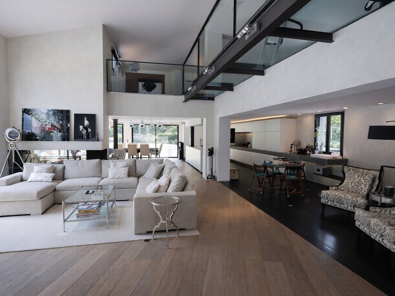 Villa for Sale in Mougins, Mougins, Valbonne, Grasse Area 3