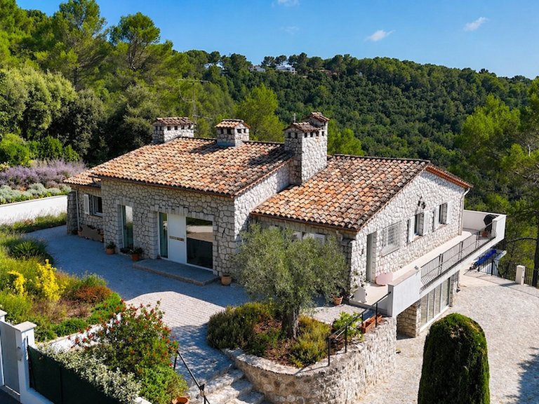 Villa for Sale in Biot, Mougins, Valbonne, Grasse Area 2