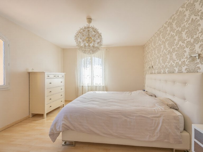 Villa for Sale in St Cyr Sur Mer, Provence Coast (cassis To Cavalaire) 7