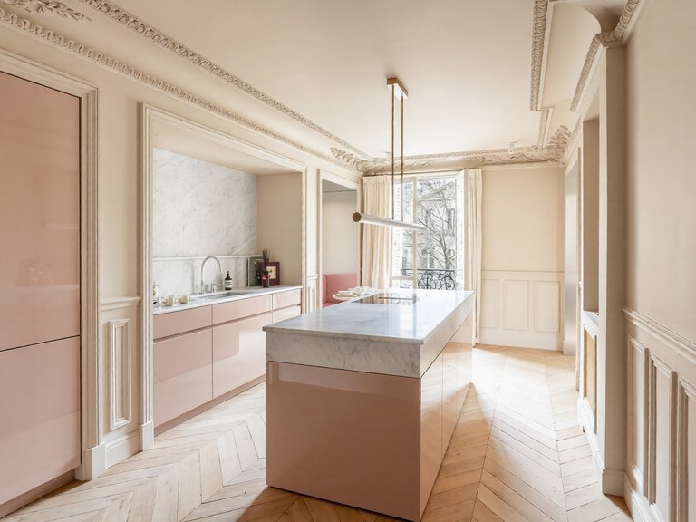Apartment for Sale in 16th (trocadéro - Etoile - Passy), Golden Triangle - Trocadéro (8th - 16th) 4
