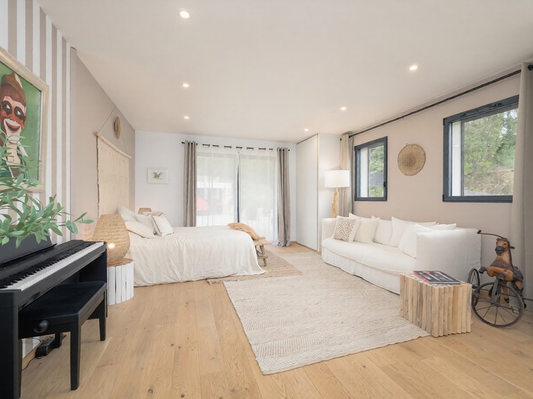 Villa for Sale in Valbonne, Mougins, Valbonne, Grasse Area 12