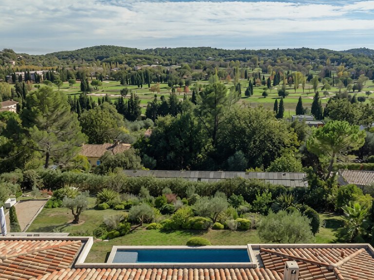 Villa for Sale in Valbonne, Mougins, Valbonne, Grasse Area 13
