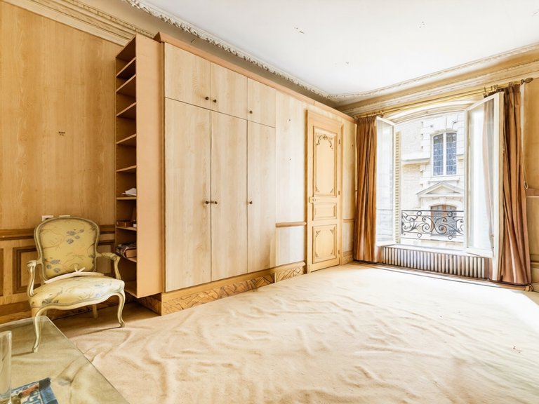 Apartment for Sale in 16th (trocadéro - Etoile - Passy), Golden Triangle - Trocadéro (8th - 16th) 11