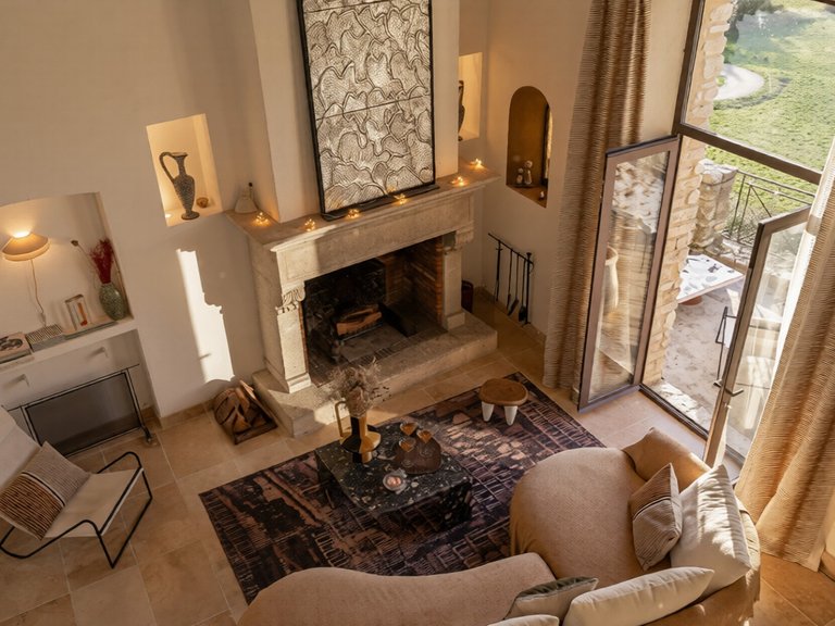 Villa for Sale in Murs, The Luberon / Vaucluse 7