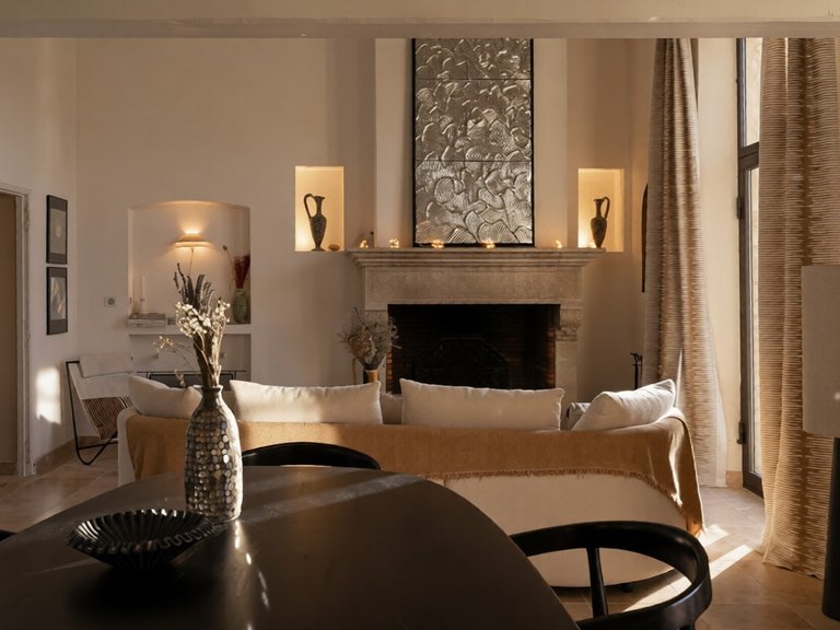 Villa for Sale in Murs, The Luberon / Vaucluse 9