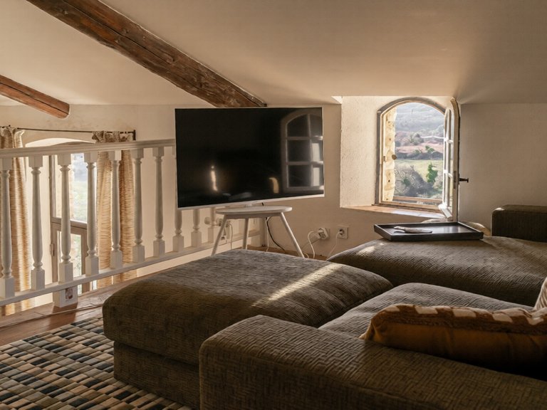 Villa for Sale in Murs, The Luberon / Vaucluse 19