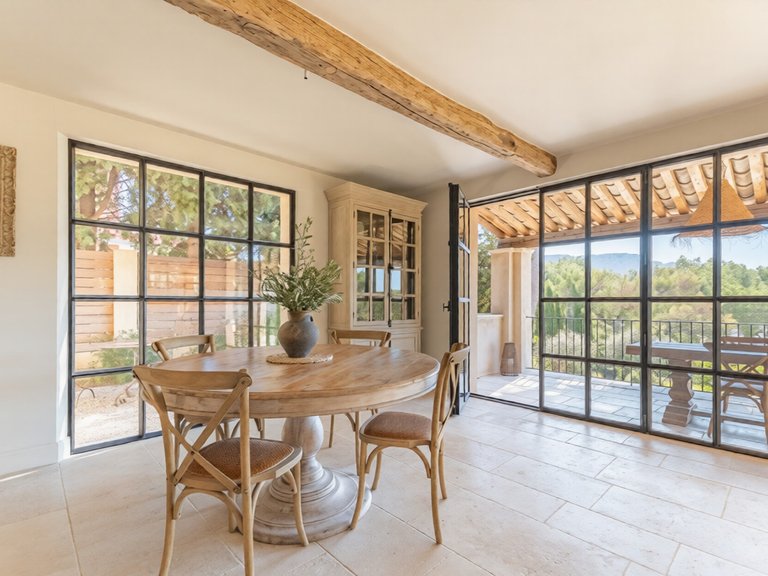 Villa for Sale in Cassis, Provence Coast (cassis To Cavalaire) 12