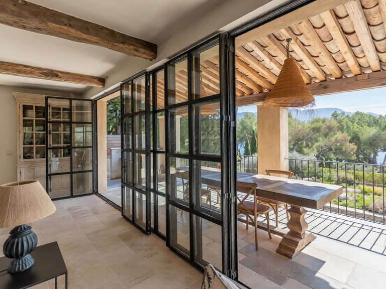 Villa for Sale in Cassis, Provence Coast (cassis To Cavalaire) 9