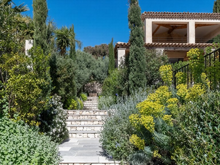 Villa for Sale in Cassis, Provence Coast (cassis To Cavalaire) 15