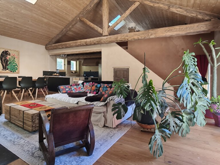 Villa for Sale in Uzes, Uzes Area 4