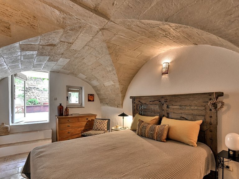 Villa for Sale in Uzes, Uzes Area 13