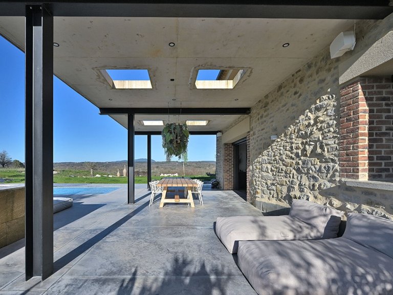 Villa for Sale in Uzes, Uzes Area 6