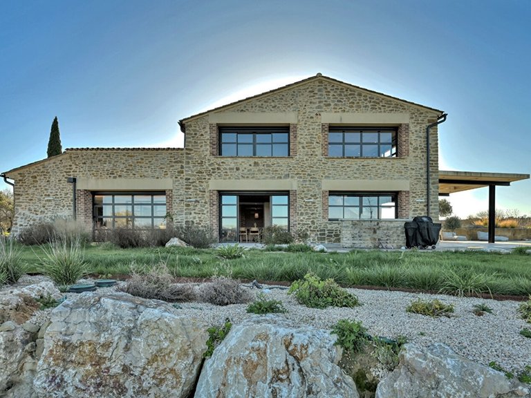 Villa for Sale in Uzes, Uzes Area 7