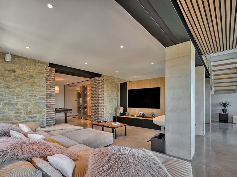 Villa for Sale in Uzes, Uzes Area 8