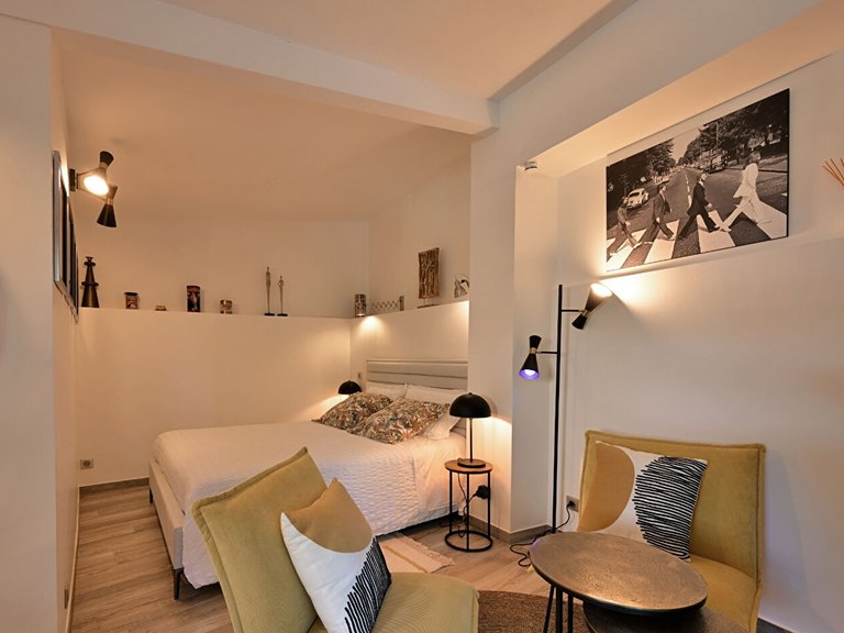 Villa for Sale in Uzes, Uzes Area 16