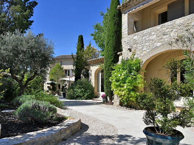 Villa for Sale in Uzes, Uzes Area 7