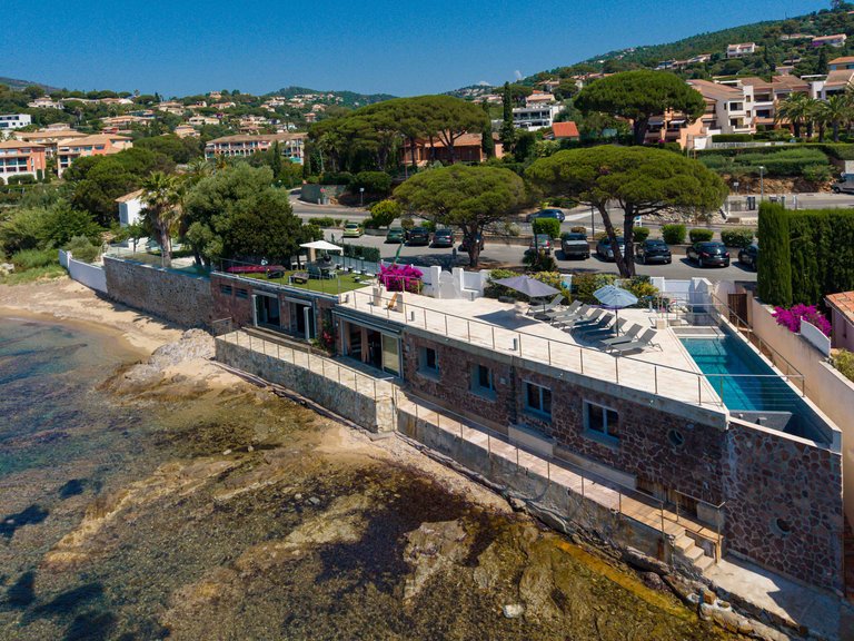 Villa for Sale in Les Issambres, St Raphaël, Ste Maxime Area 1