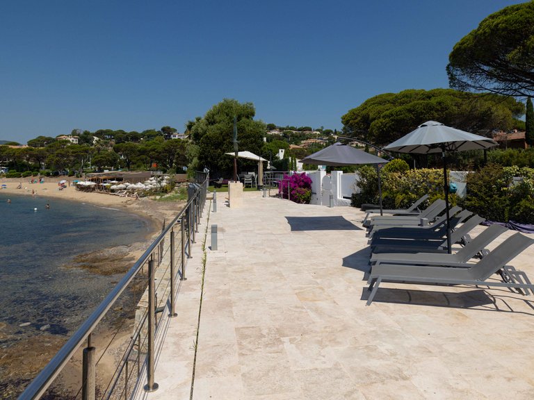 Villa for Sale in Les Issambres, St Raphaël, Ste Maxime Area 13