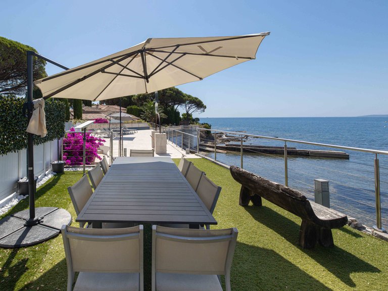 Villa for Sale in Les Issambres, St Raphaël, Ste Maxime Area 15