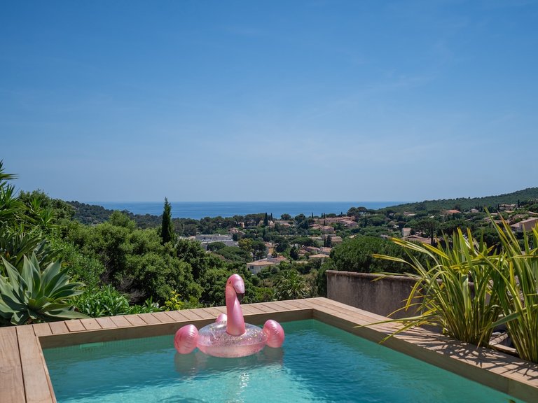 Villa for Sale in Cavalaire Sur Mer, Provence Coast (cassis To Cavalaire) 11