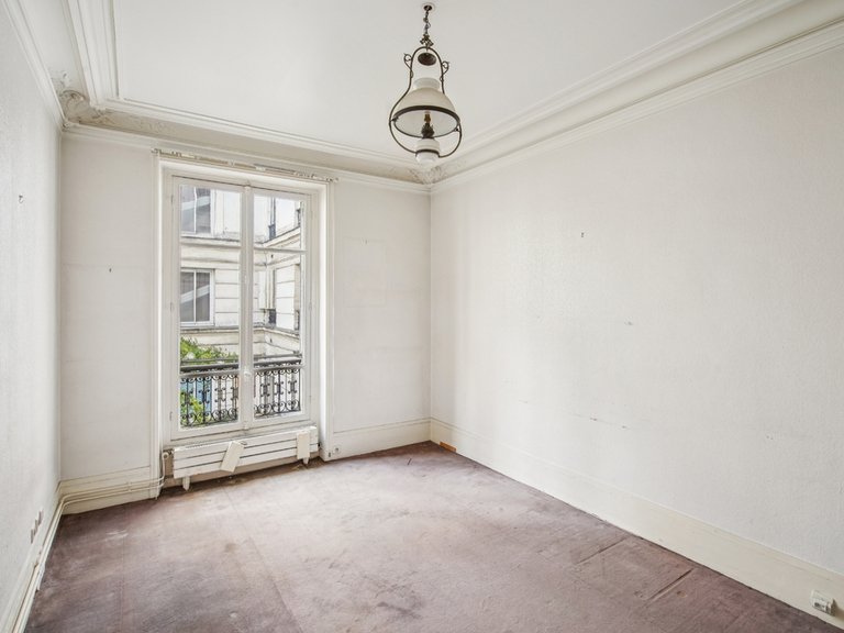 Apartment for Sale in 17th (monceau - Batignolles -ternes), Monceau - Montmartre (9th,17th, 18th) 2