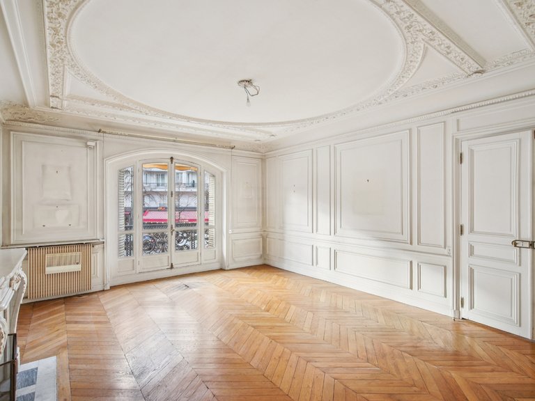 Apartment for Sale in 17th (monceau - Batignolles -ternes), Monceau - Montmartre (9th,17th, 18th) 3