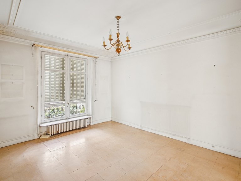 Apartment for Sale in 17th (monceau - Batignolles -ternes), Monceau - Montmartre (9th,17th, 18th) 5