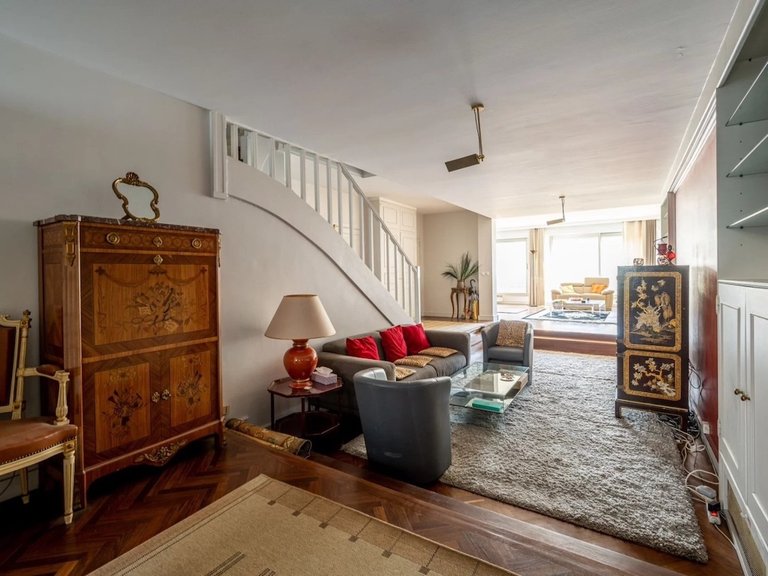 Apartment for Sale in 16th (trocadéro - Etoile - Passy), Golden Triangle - Trocadéro (8th - 16th) 8
