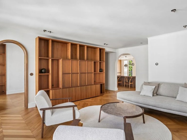 Apartment for Sale in 8th (golden Triangle - Parc Monceau), Golden Triangle - Trocadéro (8th - 16th) 7