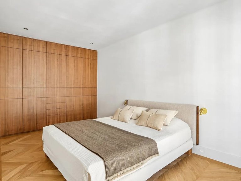 Apartment for Sale in 8th (golden Triangle - Parc Monceau), Golden Triangle - Trocadéro (8th - 16th) 4