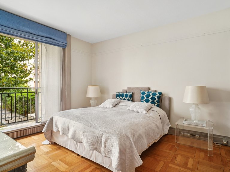Apartment for Sale in 8th (golden Triangle - Parc Monceau), Golden Triangle - Trocadéro (8th - 16th) 4