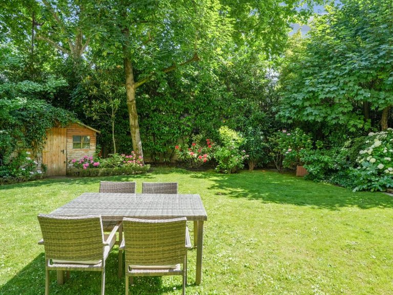 Apartment for Sale in Neuilly Sur Seine, Paris Suburbs 3