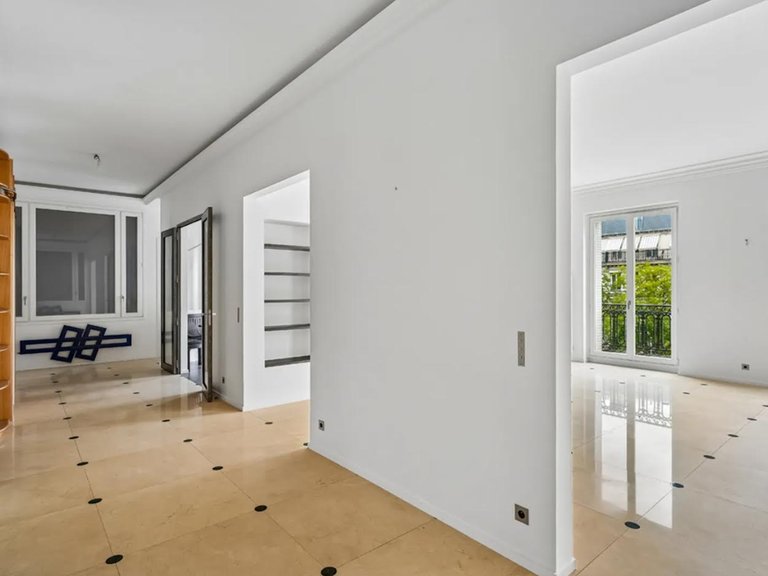 Apartment for Sale in 17th (monceau - Batignolles -ternes), Monceau - Montmartre (9th,17th, 18th) 5