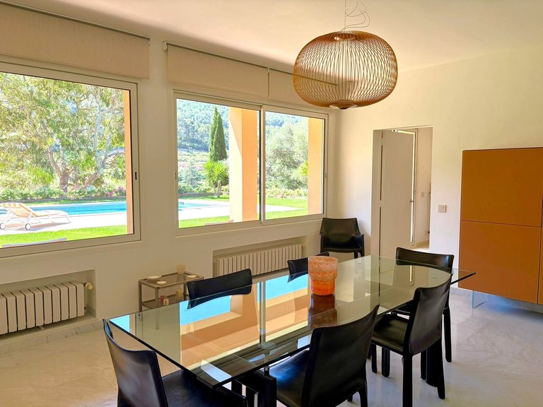 Villa for Sale in Cassis, Provence Coast (cassis To Cavalaire) 6