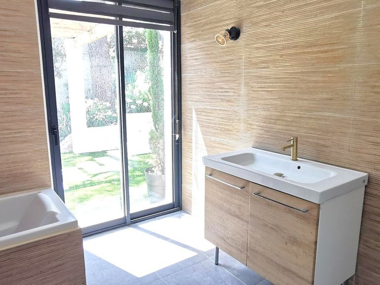 Villa for Sale in Cassis, Provence Coast (cassis To Cavalaire) 7