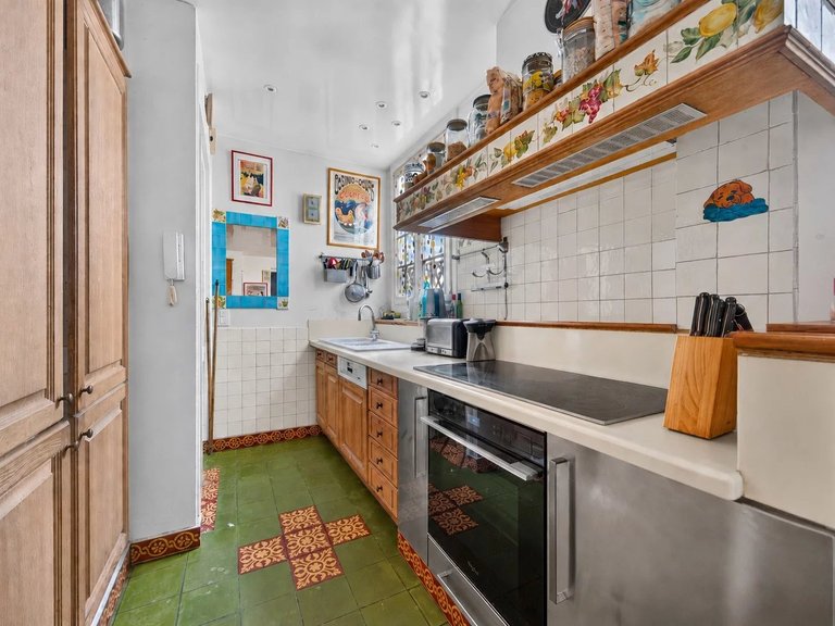 Apartment for Sale in 16th (trocadéro - Etoile - Passy), Golden Triangle - Trocadéro (8th - 16th) 13