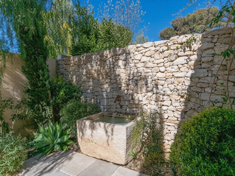 Villa for Sale in Cassis, Provence Coast (cassis To Cavalaire) 14