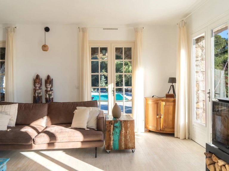 Villa for Sale in Peymeinade, Mougins, Valbonne, Grasse Area 12