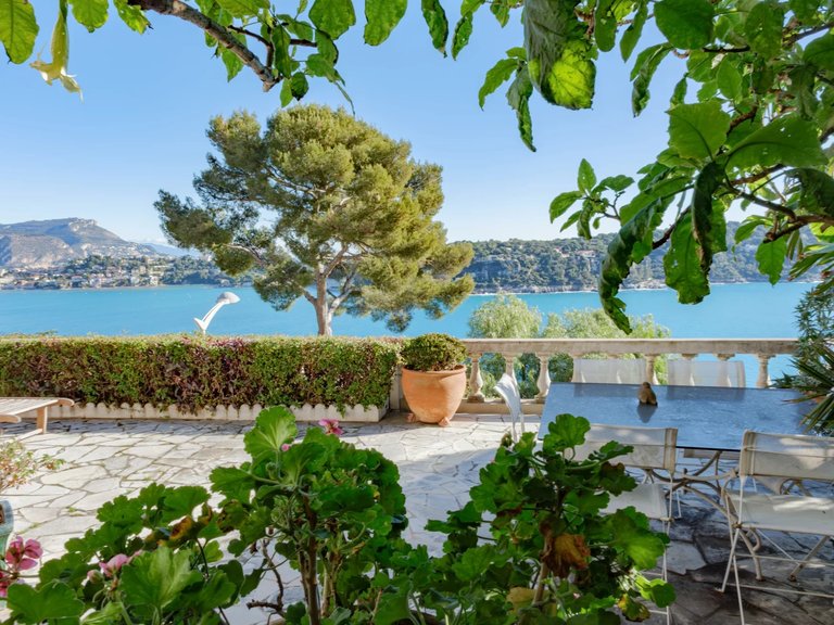 Villa for Sale in Nice - Mont Boron, Nice Area 1
