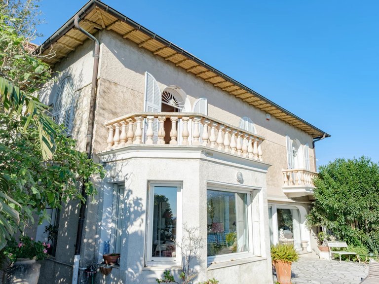 Villa for Sale in Nice - Mont Boron, Nice Area 3