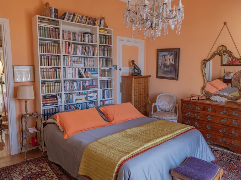 Villa for Sale in Nice - Mont Boron, Nice Area 7
