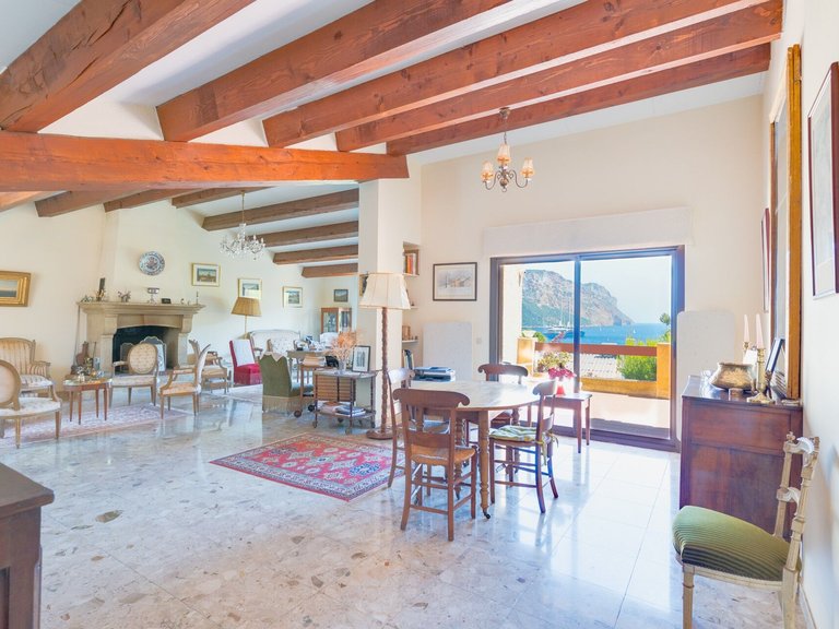 Villa for Sale in Cassis, Provence Coast (cassis To Cavalaire) 2
