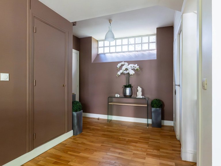 Apartment for Sale in 16th (trocadéro - Etoile - Passy), Golden Triangle - Trocadéro (8th - 16th) 13