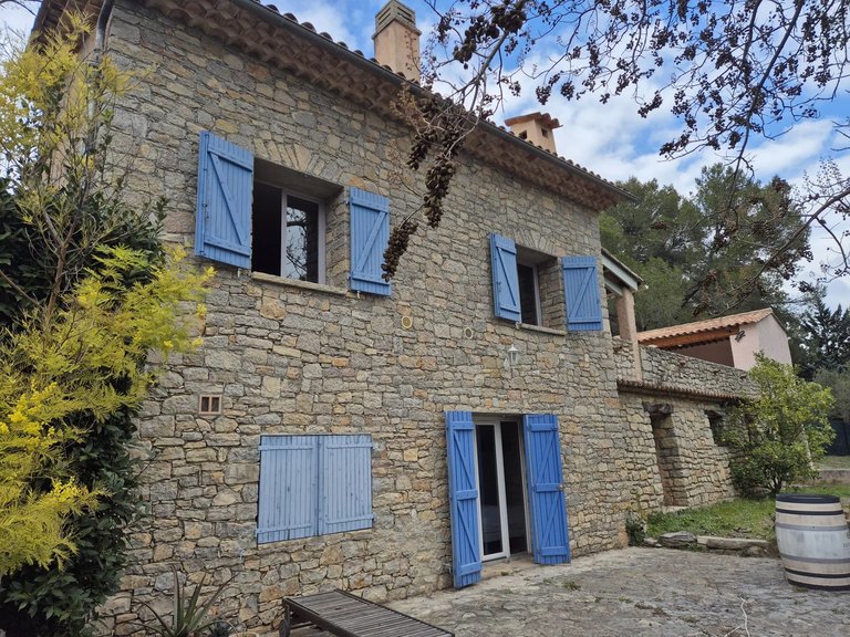 Villa for Sale in Lorgues, Var Countryside (fayence, Lorgues, Cotignac) 2