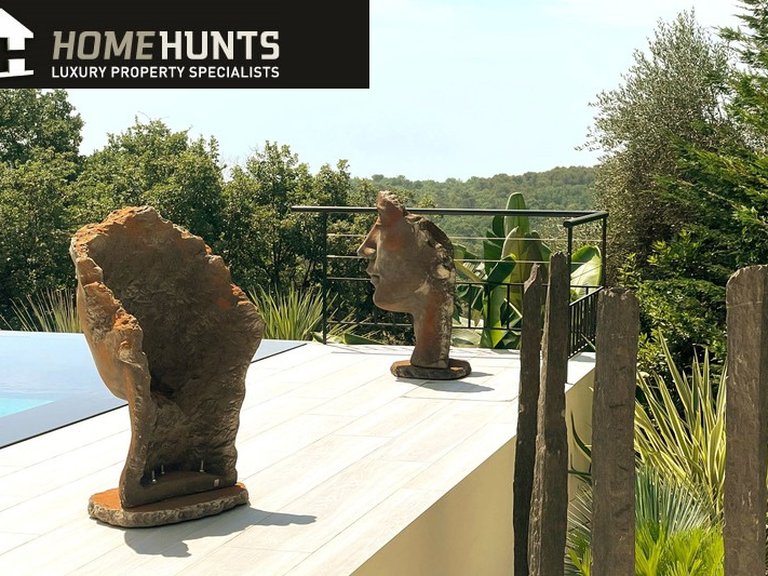 Villa for Sale in Tourrettes Sur Loup, Vence, St. Paul Area 19