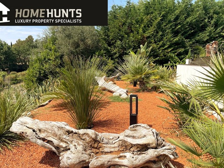 Villa for Sale in Tourrettes Sur Loup, Vence, St. Paul Area 20