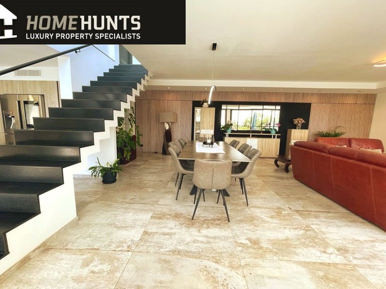 Villa for Sale in Tourrettes Sur Loup, Vence, St. Paul Area 5