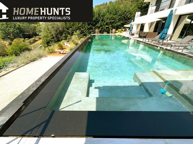 Villa for Sale in Tourrettes Sur Loup, Vence, St. Paul Area 9